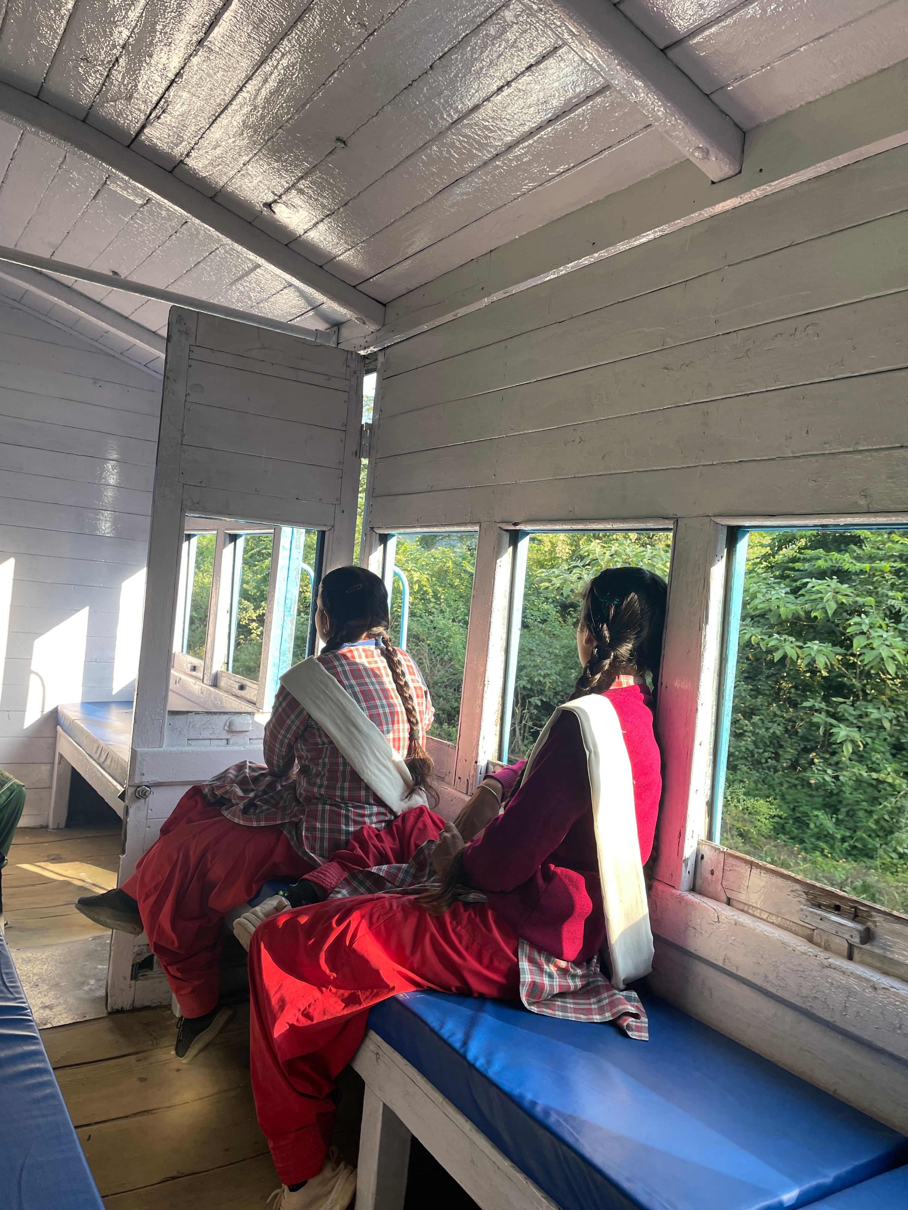 Schoolgirls aboard the Bhakra Nangal train. Schoolgirls aboard the Bhakra Nangal train.