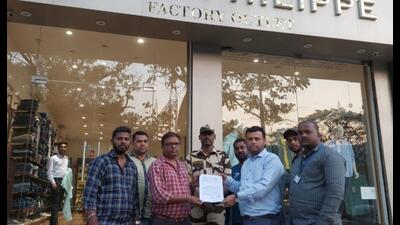 PMC issues notices to 1163 shops for lack of Marathi name boards PMC issues notices to 1163 shops for lack of Marathi name boards