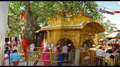 Chintpurni temple also known as Chhinmastika Dham in Una district has become first temple in Himachal to offer paid darshan. The scheme named ‘Sugam Darshan’ is aimed at earning more resources which can be used for development and other purposes. (HT Photo) Chintpurni temple also known as Chhinmastika Dham in Una district has become first temple in Himachal to offer paid darshan. The scheme named ‘Sugam Darshan’ is aimed at earning more resources which can be used for development and other purposes. (HT Photo)