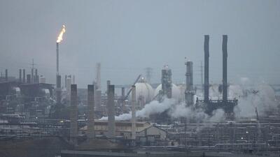 The Chevron Richmond Refinery in this view from Point Richmond, California. (AP) The Chevron Richmond Refinery in this view from Point Richmond, California. (AP)