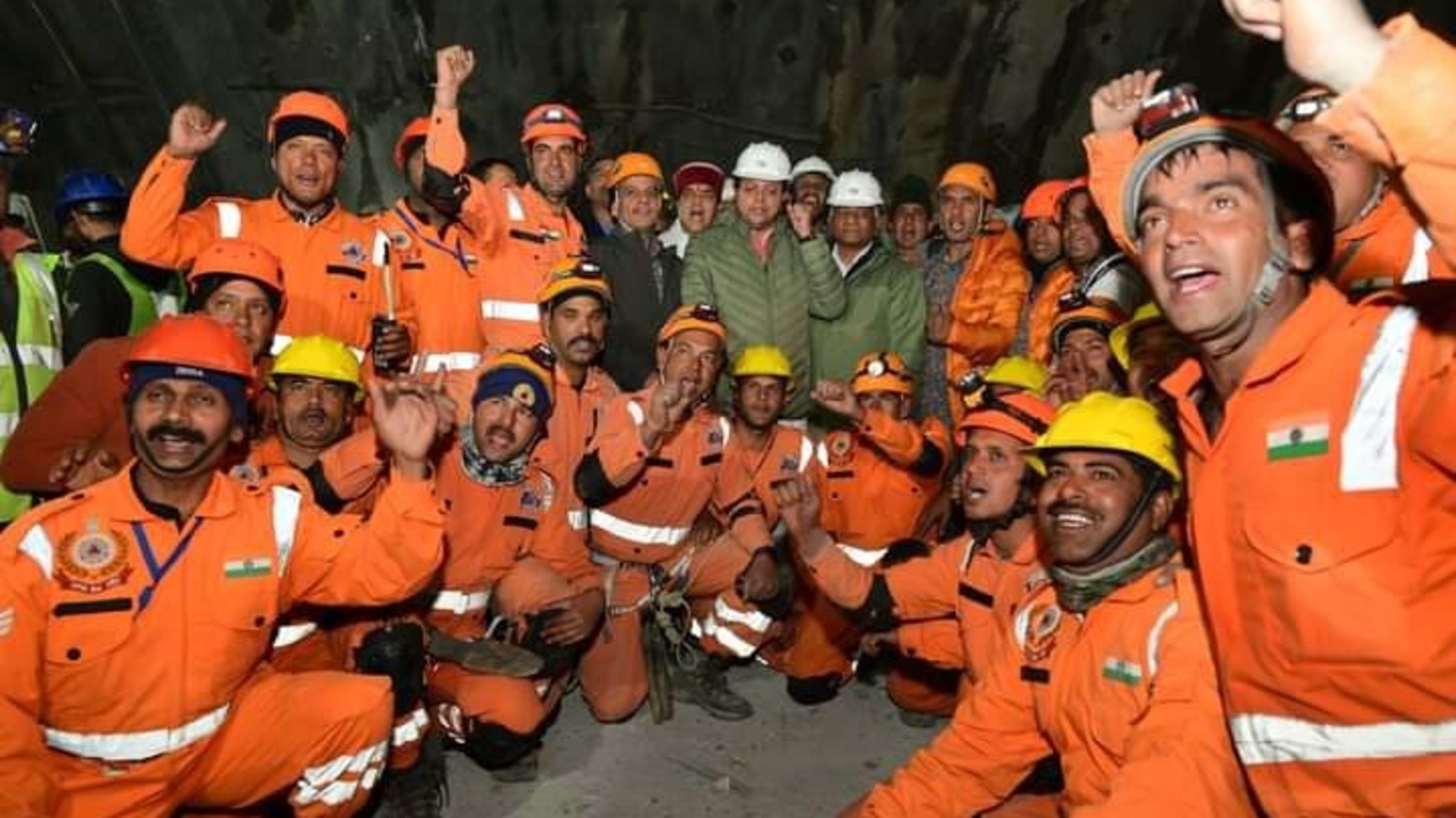 Uttarakhand CM announces Rs. 50,000 for rescuers who evacuated 41 workers - Vimarsana News