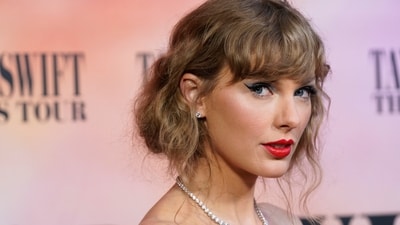 Taylor Swift arrives at the world premiere of the concert film "Taylor Swift: The Eras Tour" on Wednesday, Oct. 11, 2023, at AMC The Grove 14 in Los Angeles. (AP Photo/Chris Pizzello) (Chris Pizzello/Invision/AP) Taylor Swift arrives at the world premiere of the concert film "Taylor Swift: The Eras Tour" on Wednesday, Oct. 11, 2023, at AMC The Grove 14 in Los Angeles. (AP Photo/Chris Pizzello) (Chris Pizzello/Invision/AP)