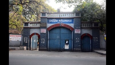 The RMH facility at Yerwada currently has 1,035 inmates, including 593 males and 442 females. (HT PHOTO)