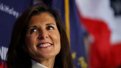 FILE PHOTO: Republican presidential candidate and former U.S. Ambassador to the United Nations Nikki Haley listens as she is introduced during a campaign stop in Hooksett, New Hampshire, U.S., November 20, 2023.   REUTERS/Brian Snyder/File Photo (REUTERS)