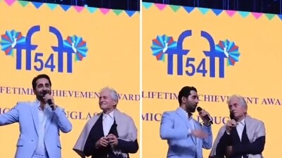 Ayushmann Khurrana assisted Michael Douglas to say a few words in Hindi. Ayushmann Khurrana assisted Michael Douglas to say a few words in Hindi.
