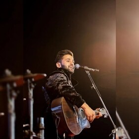 Jaipur-based singer Tushar Modi is known for his version of Farhan Akhtar's Tum Ho Toh (2008).