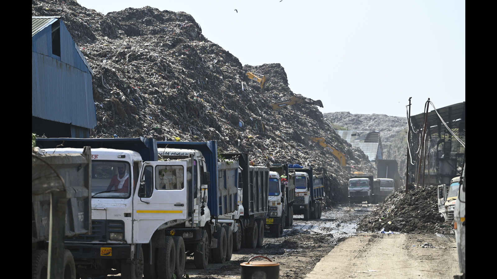 Waste No More! Lucknow's 20 lakh tonnes of garbage set for scientific elimination - Vimarsana News
