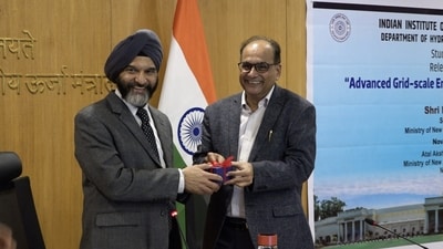IIT Roorkee, MNRE collaborate to transform India’s renewable energy landscape IIT Roorkee, MNRE collaborate to transform India’s renewable energy landscape