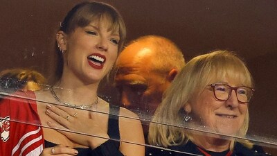 Taylor Swift and Donna Kelce look on before the game between the Kansas City Chiefs and the Denver Broncos at GEHA Field at Arrowhead Stadium on October 12, 2023 in Kansas City, Missouri (Photo by David Eulitt / GETTY IMAGES NORTH AMERICA / Getty Images via AFP) (Getty Images via AFP) Taylor Swift and Donna Kelce look on before the game between the Kansas City Chiefs and the Denver Broncos at GEHA Field at Arrowhead Stadium on October 12, 2023 in Kansas City, Missouri (Photo by David Eulitt / GETTY IMAGES NORTH AMERICA / Getty Images via AFP) (Getty Images via AFP)