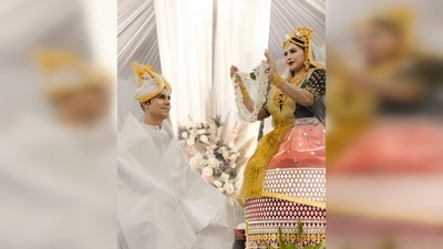 Sharing a series of images from their weddign ceremony on his Instagram handle Randeep Hooda captioned his post, "From today, we are One ♥️♾️ #JustMarried." (Instagram/@randeephooda) Sharing a series of images from their weddign ceremony on his Instagram handle Randeep Hooda captioned his post, "From today, we are One ♥️♾️ #JustMarried." (Instagram/@randeephooda)