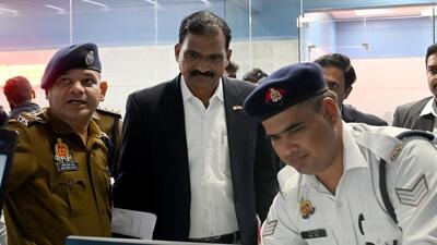 Additional DGP, traffic and road safety, Badugu Deva Paulson (centre) inspects the intelligent traffic management system at the control room in Sector 94, Noida, on Friday. (Sunil Ghosh /HT Photo) Additional DGP, traffic and road safety, Badugu Deva Paulson (centre) inspects the intelligent traffic management system at the control room in Sector 94, Noida, on Friday. (Sunil Ghosh /HT Photo)
