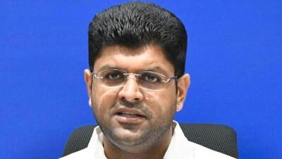 Chautala directs DCs to ensure rightful ownership of property IDs in Haryana. (HT FILE)