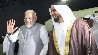 Prime Minister Narendra Modi being welcomed by UAE's Deputy Prime Minister and Minister of Interior Saif bin Zayed Al Nahyan. (PTI) Prime Minister Narendra Modi being welcomed by UAE's Deputy Prime Minister and Minister of Interior Saif bin Zayed Al Nahyan. (PTI)