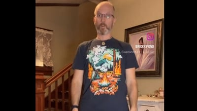 Ricky Pond dancing to SRK's song. Ricky Pond dancing to SRK's song.