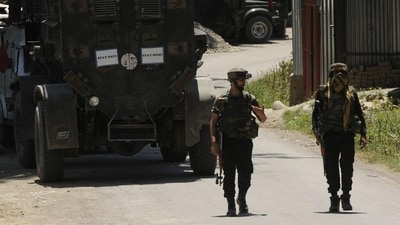 The truce expired at 7 a.m (0500 GMT) Friday. (Photo: Waseem Andrabi/ Hindustan Times)
