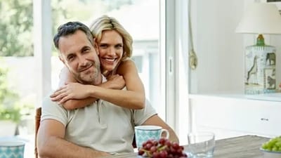 Responding to each other with care, concern and curiosity helps us to create closeness and resilience in a relationship. (Unsplash) Responding to each other with care, concern and curiosity helps us to create closeness and resilience in a relationship. (Unsplash)