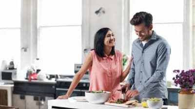 Conflicts are natural in any relationship, but instead of being reactive during conflicts, we should work together as a team in finding solutions. (Unsplash) Conflicts are natural in any relationship, but instead of being reactive during conflicts, we should work together as a team in finding solutions. (Unsplash)