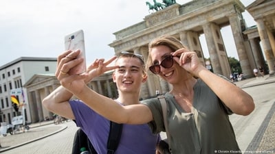 DW presents a compact travel guide to Germany (Christin Klose/dpa-tmn/picture alliance)