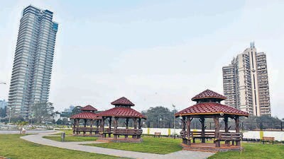 Mumbai, India - Feb. 8, 2016 : BMC garden at Bhoiwada in Mumbai, India, on Monday, February 8, 2016. (Photo by Pratham Gokhale/ Hindustan Times) (Hindustan Times) Mumbai, India - Feb. 8, 2016 : BMC garden at Bhoiwada in Mumbai, India, on Monday, February 8, 2016. (Photo by Pratham Gokhale/ Hindustan Times) (Hindustan Times)