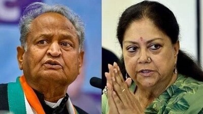 Rajasthan chief minister Ashok Gehlot (L) and BJP leader and candidate Vasundhara Raje (R) (File Photo)