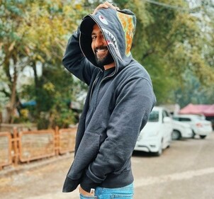 Vicky Kaushal's shark print hoodie is a must have for this winter season. (Instagram) Vicky Kaushal's shark print hoodie is a must have for this winter season. (Instagram)