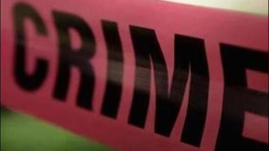 Burglars stole gold jewellery and ₹30,000 from a locked house in Mohali. (HT File)
