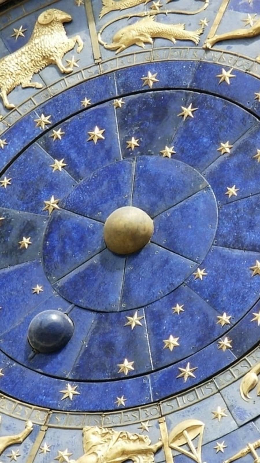 Horoscope Today: Astrological prediction for December 03, 2023 (Pixabay)