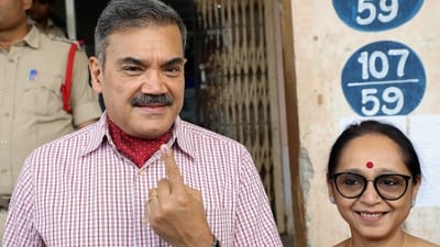 IPS officer Anjani Kumar was suspended from the post of Telangana DGP by the Election Commission, (ANI Photo) (Mohammed Aleemuddin) IPS officer Anjani Kumar was suspended from the post of Telangana DGP by the Election Commission, (ANI Photo) (Mohammed Aleemuddin)