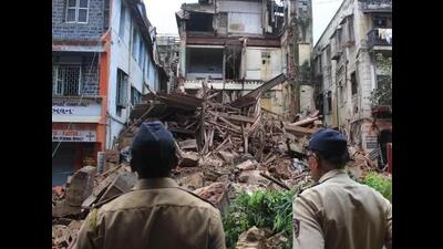 Mohali police said both the labourers were stable. (HT File Photo for representation)
