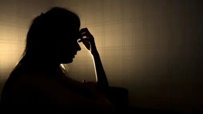 Often, we may feel that we are being victimised in a situation. When we keep complaining about it, we come off as the victim in every situation. However, learning to let go and embracing life as it happens is a healthy way to look towards life. "When you're victimizing yourself, it means that you're operating from a place of powerlessness. Your trauma doesn't have to define who you are as a person. To start moving away from playing victim, think about something valuable that you've learned from your experiences," wrote Therapist Allyson Kellum-Aguirre. (Unsplash) Often, we may feel that we are being victimised in a situation. When we keep complaining about it, we come off as the victim in every situation. However, learning to let go and embracing life as it happens is a healthy way to look towards life. "When you're victimizing yourself, it means that you're operating from a place of powerlessness. Your trauma doesn't have to define who you are as a person. To start moving away from playing victim, think about something valuable that you've learned from your experiences," wrote Therapist Allyson Kellum-Aguirre. (Unsplash)
