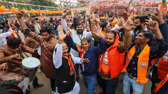 Jaipur: BJP workers and supporters outside the party headquarters during counting of votes for the Rajasthan Assembly elections, in Jaipur, Sunday, Dec. 3, 2023. Jaipur: BJP workers and supporters outside the party headquarters during counting of votes for the Rajasthan Assembly elections, in Jaipur, Sunday, Dec. 3, 2023.