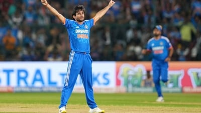 India's Ravi Bishnoi celebrates the dismissal of Australia's Aaron Hardie during the 5th T20I, at M. Chinnaswamy Stadium in Bengaluru (BCCI-X) India's Ravi Bishnoi celebrates the dismissal of Australia's Aaron Hardie during the 5th T20I, at M. Chinnaswamy Stadium in Bengaluru (BCCI-X)
