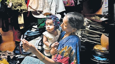 Mumbai, India - Nov. 21, 2023: Sunita Gangadhar Gajengi, with baby girl Chini at her home in Prabhadevi, Sunita alleged that her newborn was swapped at Nowrosjee Wadia Maternity Hospital. in Mumbai, India, on Tuesday, November 21, 2023. (Photo by Raju Shinde/ Hindustan Times) (Hindustan Times) Mumbai, India - Nov. 21, 2023: Sunita Gangadhar Gajengi, with baby girl Chini at her home in Prabhadevi, Sunita alleged that her newborn was swapped at Nowrosjee Wadia Maternity Hospital. in Mumbai, India, on Tuesday, November 21, 2023. (Photo by Raju Shinde/ Hindustan Times) (Hindustan Times)