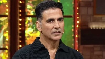 Actor Akshay Kumar has kept his promise of not associating with the brand Vimal Kesari. Actor Akshay Kumar has kept his promise of not associating with the brand Vimal Kesari.