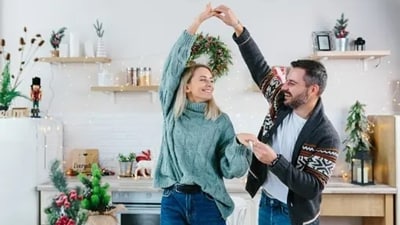 Sometimes even when we care for and love people, we fail to express it to them. However, this holiday season, we should make efforts to let them know how we feel about them. (Unsplash) Sometimes even when we care for and love people, we fail to express it to them. However, this holiday season, we should make efforts to let them know how we feel about them. (Unsplash)