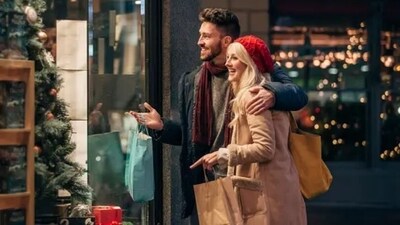 We should create a space in the relationship where people can feel free to express themselves and be vulnerable without having the fear of being judged. (Unsplash) We should create a space in the relationship where people can feel free to express themselves and be vulnerable without having the fear of being judged. (Unsplash)