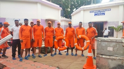 National Disaster Response Force (NDRF) personnel arrive in Puducherry in view of Cyclone Michaung on Saturday, (PTI) National Disaster Response Force (NDRF) personnel arrive in Puducherry in view of Cyclone Michaung on Saturday, (PTI)