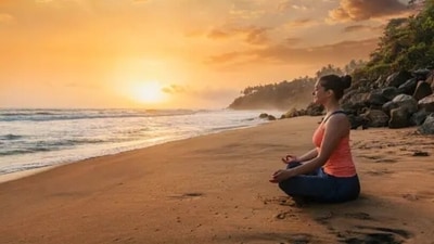 The way we think and the way we see the world has a direct impact on our mental and emotional health. Being more positive and having an optimistic perspective for the people and things that surround us help us to be more grateful and thankful. Therapist Klara Kernig shared a few affirmations that can help us to close the day on a positive note. (Unsplash) The way we think and the way we see the world has a direct impact on our mental and emotional health. Being more positive and having an optimistic perspective for the people and things that surround us help us to be more grateful and thankful. Therapist Klara Kernig shared a few affirmations that can help us to close the day on a positive note. (Unsplash)