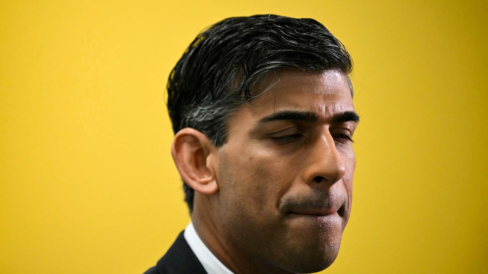 Rishi Sunak toughens UK visa rules to cut immigration: 'Radical action' - Vimarsana News