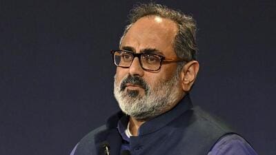 All social media platforms should develop anin-app mechanism to report violations as per Constitution, says IT ministry. (AP)