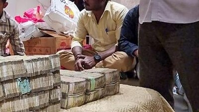 Lokayukta raids 63 locations in Karnataka;  ₹6 lakh cash, valuables seized (File photo)