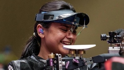 Tokyo Paralympics champion Avani Lekhara won gold at the Para Asiad with an asian record score of 249.6 in women's 10m air rifle standing SH1 Tokyo Paralympics champion Avani Lekhara won gold at the Para Asiad with an asian record score of 249.6 in women's 10m air rifle standing SH1