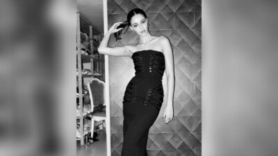 Ananya's outfit is from the shelves of luxury clothing brand Maticevski. If you love her dress and want to add it to your wardrobe, then it will cost you $2,760, which is equivalent to whooping amount of <span class='webrupee'>₹</span>2.3 lakh. (Instagram/@priyankarkapadia) Ananya's outfit is from the shelves of luxury clothing brand Maticevski. If you love her dress and want to add it to your wardrobe, then it will cost you $2,760, which is equivalent to whooping amount of <span class='webrupee'>₹</span>2.3 lakh. (Instagram/@priyankarkapadia)