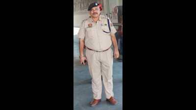 Deputy superintendent of police (DSP) Surinder Bansal (HT photo)
