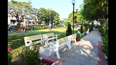 Residents are forced to pitch in funds to keep the area park spick and span, as per the Phase 1 RWA. (HT PHOTO) Residents are forced to pitch in funds to keep the area park spick and span, as per the Phase 1 RWA. (HT PHOTO)