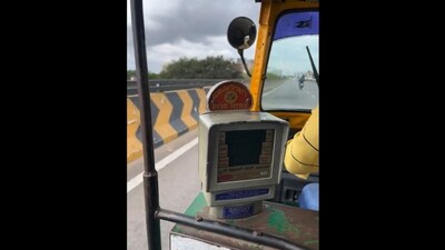 The man shared that he paid ₹2,500 to the auto driver. (X/@Adil_Husain_) The man shared that he paid ₹2,500 to the auto driver. (X/@Adil_Husain_)