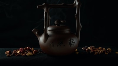 Often, the decorative motifs on the pottery draw inspiration from traditional stories and legends. (Unsplash) Often, the decorative motifs on the pottery draw inspiration from traditional stories and legends. (Unsplash)