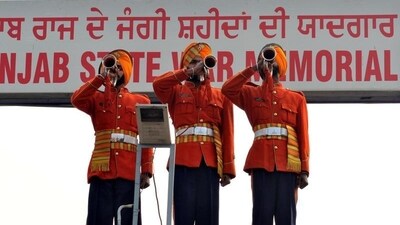 This day is dedicated not only to honoring the martyrs and the living heroes who were wounded in the line of duty but also to acknowledging the crucial role played by their families in these sacrifices. (HT Photo/Pradeep Pandit) This day is dedicated not only to honoring the martyrs and the living heroes who were wounded in the line of duty but also to acknowledging the crucial role played by their families in these sacrifices. (HT Photo/Pradeep Pandit)