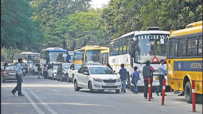 Delhi has 17,282 registered private buses, but has negligible parking infrastructure for these vehicles. (Vipin Kumar/HT Photo) Delhi has 17,282 registered private buses, but has negligible parking infrastructure for these vehicles. (Vipin Kumar/HT Photo)