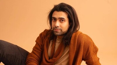 Jubin Nautiyal is known for songs such as Tum Hi Aana and Manike Jubin Nautiyal is known for songs such as Tum Hi Aana and Manike